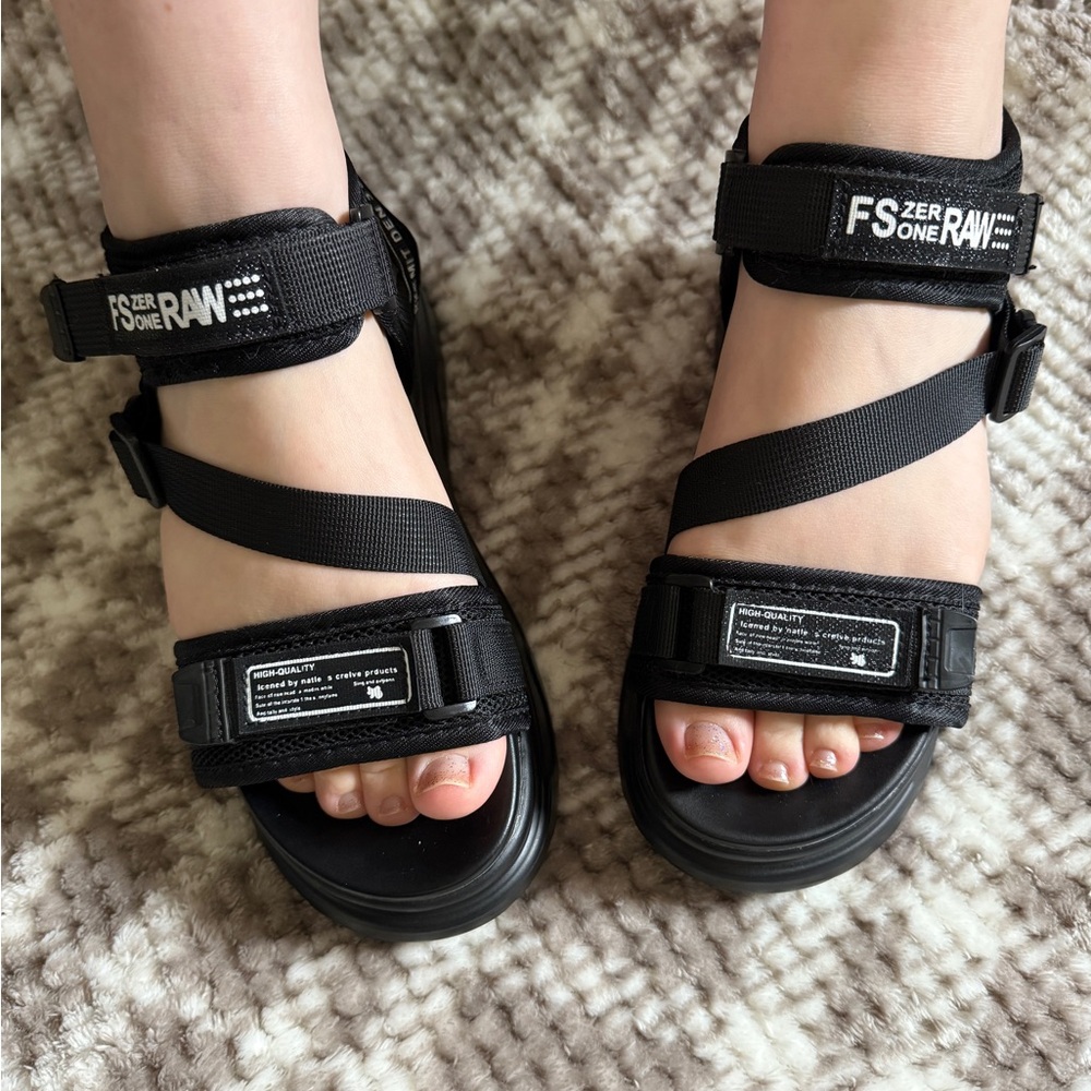 Black Strappy Sandals Thick-Heeled Alternative Germany